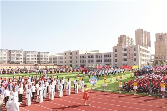 05包二十九中昆北分校举办全校秋季运动会.jpg